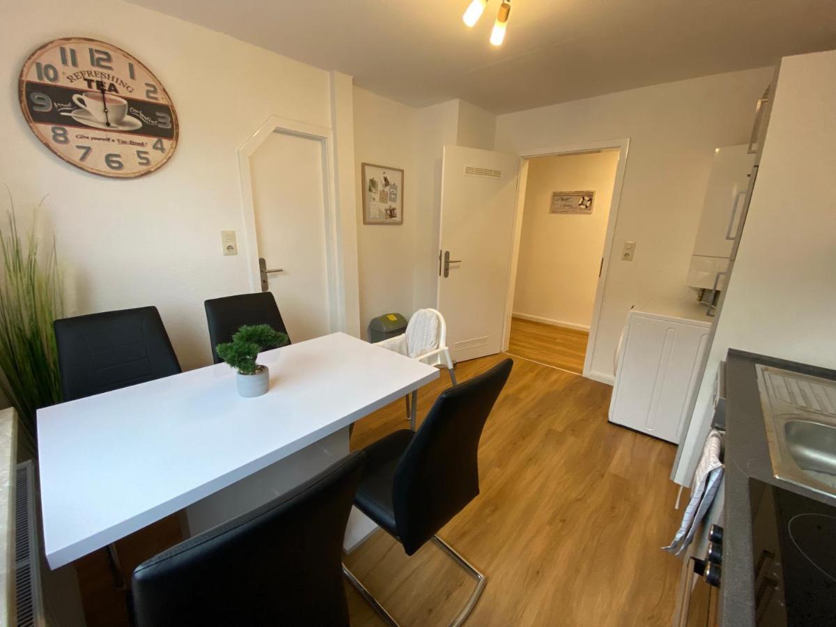 Charmante Altbauwohnung An Der Kesselschleuse 3 เอมเดน ภายนอก รูปภาพ